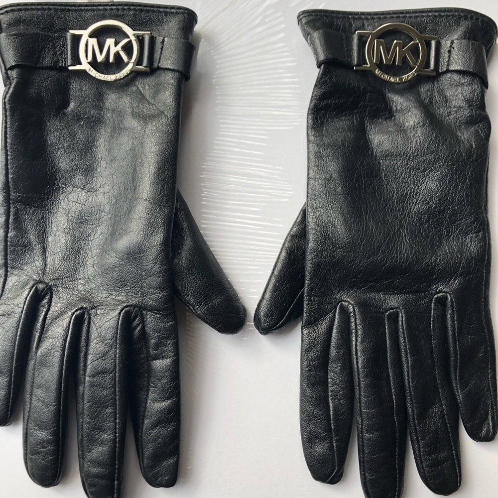 Michael Kors Medium Black Gloves